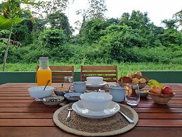 Parakreek Apartments