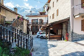 Beautiful Flat In Courmayeur