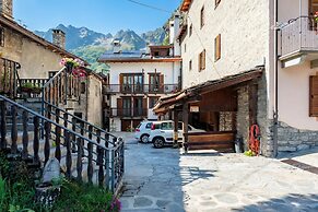 Beautiful Flat In Courmayeur