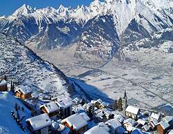 Lavish Apartment Near Ski-slope
