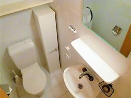 Apartment With Balcony and Mountains