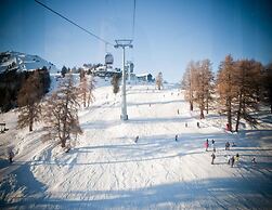 Spacious Chalet Amidst Mountains