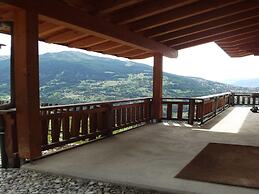Spacious Chalet Amidst Mountains