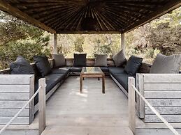 Modern Villa With Minimalistic Decor