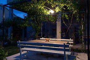 Tranquil and Stylish Apartment Kastel Novi