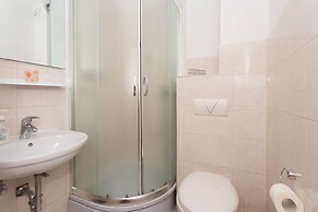 Charming Apartments With Private Balcony and City View Seget Donji