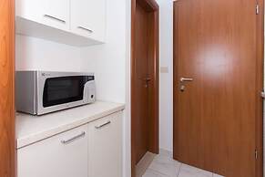 Charming Apartments With Private Balcony and City View Seget Donji