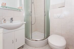 Charming Apartments With Private Balcony and City View Seget Donji