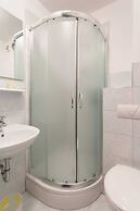 Charming Apartments With Private Balcony and City View Seget Donji