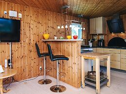 6 Person Holiday Home in Oster Assels