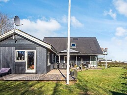 6 Person Holiday Home in Oster Assels