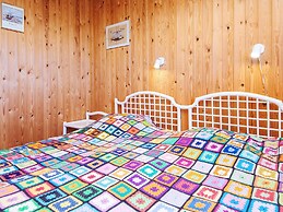 6 Person Holiday Home in Oster Assels