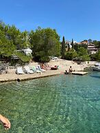 Cozy Necujam Apartments With Sea View