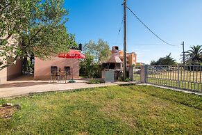 Comfortable Kastel Stafilic Apartment With Balcony