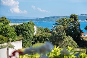 Comfortable Kastel Stafilic Apartment With Balcony