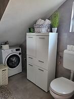 Elegant Trogir Apartment With Garden Terrace