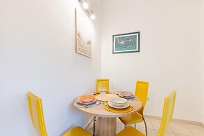 Spacious Prgomet Retreat With Private Pool, Fitness Centre, and Garden