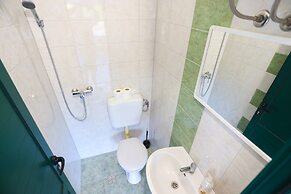 Secluded Holiday Home With Pool and Hot Tub