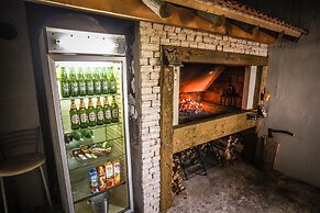 Secluded Holiday Home With Pool and Hot Tub