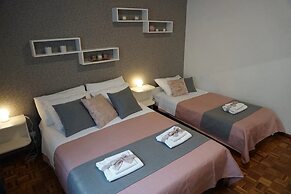 Modern Trogir Apartment With Private Patio, Bbq, and Close to Beach