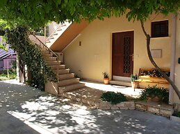 Modern Trogir Apartment With Private Patio, Bbq, and Close to Beach