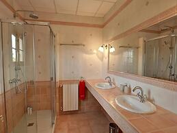 Exquisite Villa With Views