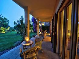 Exquisite Villa With Views