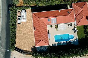 Luxury Villa With Heated Pool, Terrace, and Outdoor Amenities for Rela