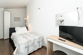 Luxury Villa With Heated Pool, Terrace, and Outdoor Amenities for Rela