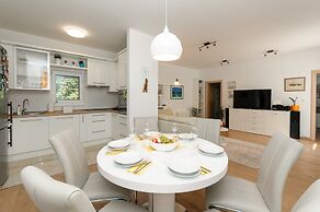 Luxury Villa With Heated Pool, Terrace, and Outdoor Amenities for Rela