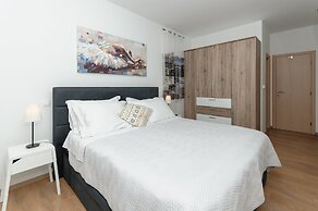 Luxury Villa With Heated Pool, Terrace, and Outdoor Amenities for Rela