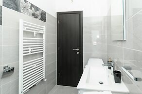 Luxury Villa With Heated Pool, Terrace, and Outdoor Amenities for Rela