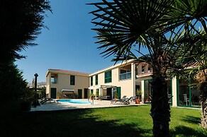 Luxury Villa With Heated Pool, Terrace, and Outdoor Amenities for Rela