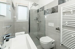 Luxury Villa With Heated Pool, Terrace, and Outdoor Amenities for Rela