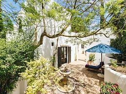 Country-view Villa With Pool