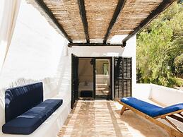 Country-view Villa With Pool