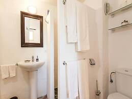 Country-view Villa With Pool