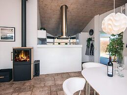 4 Star Holiday Home in Ronde