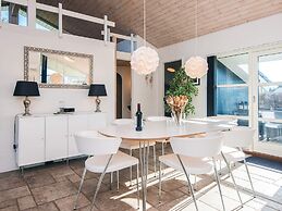 4 Star Holiday Home in Ronde