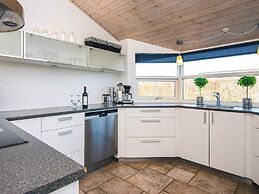 4 Star Holiday Home in Ronde