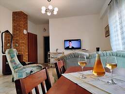 Kastel Stafilic Comfortable Apartments
