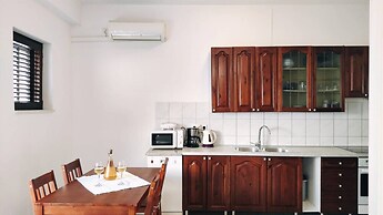 Kastel Stafilic Comfortable Apartments