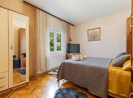 Luxury Seget Donji Apartments With Terrace and Sea View