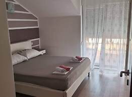 Luxury Seget Donji Apartments With Terrace and Sea View