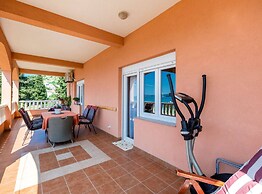 Luxury Seget Donji Apartments With Terrace and Sea View