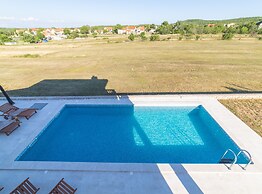 Idyllic Getaway Lovrec Villa With Pool