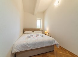 Idyllic Getaway Lovrec Villa With Pool