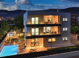 Modern Kastel Villa With Private Pool, Gym, and Large Outdoor Space