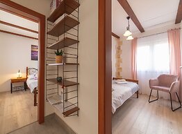 Serene Retreat Holiday Home With Pool