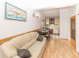 Relaxing Holiday Home With Pool, Fitness Area, and Entertainment Facil